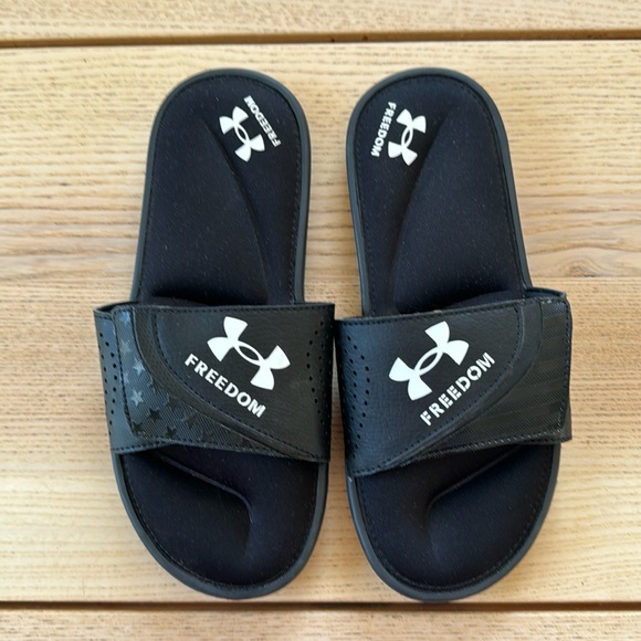 Under Armour Other - UA Freedom slides